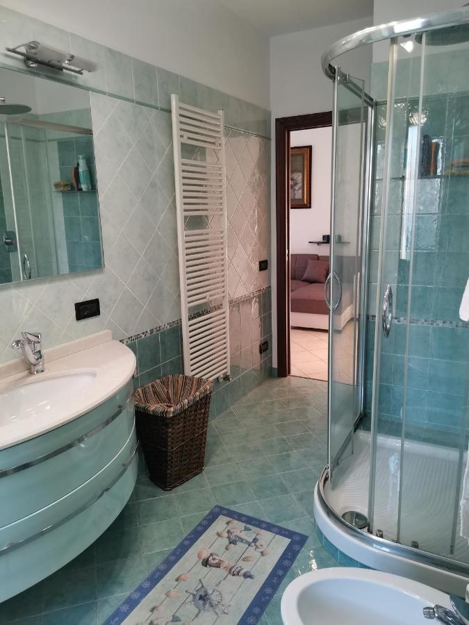 Il Tulipano Apartment San Bartolomeo Al Mare Exterior foto