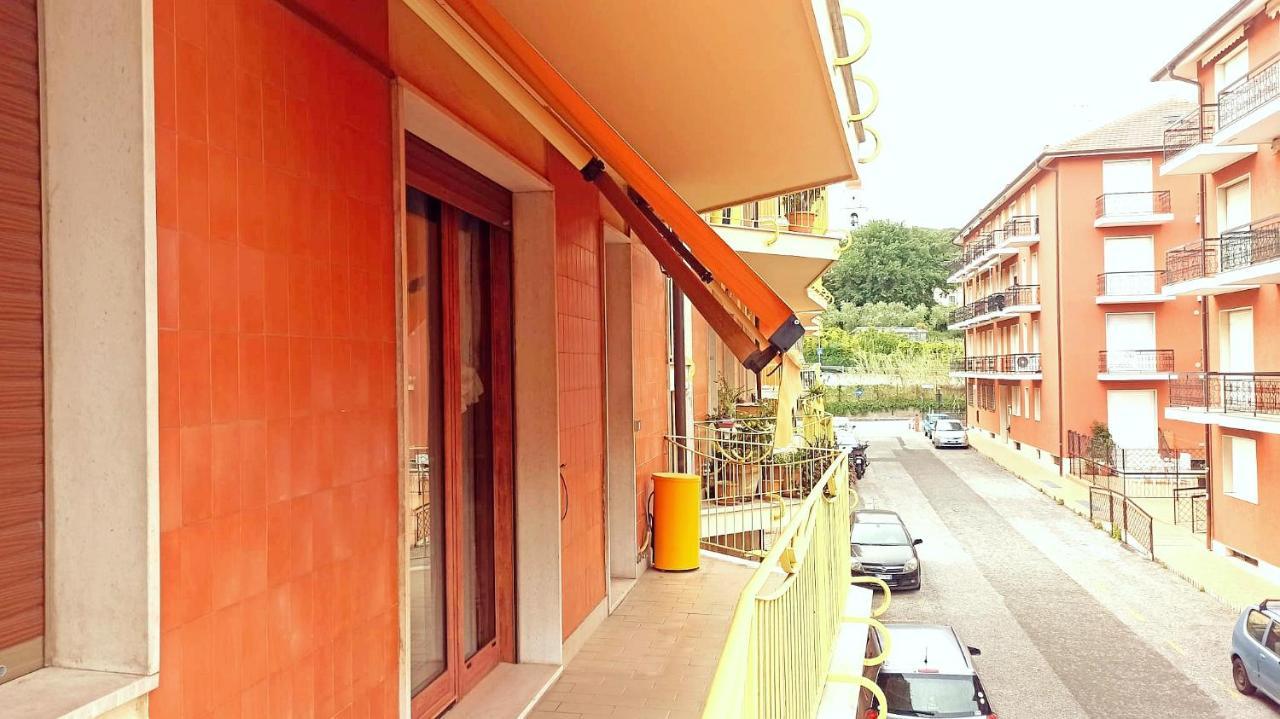 Il Tulipano Apartment San Bartolomeo Al Mare Exterior foto