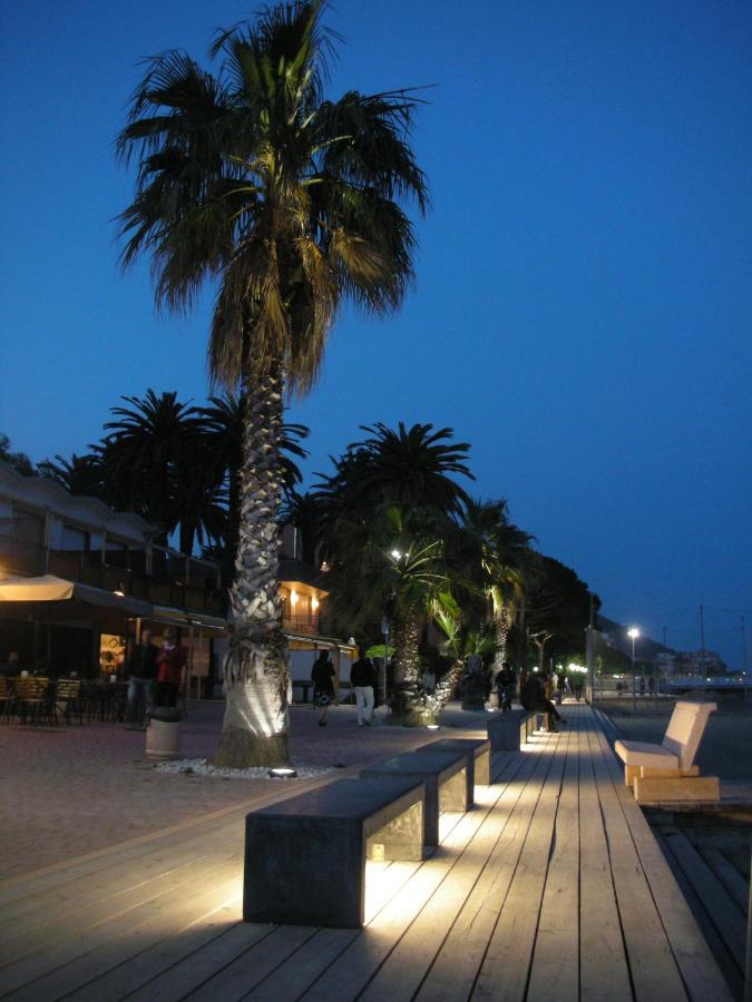 Il Tulipano Apartment San Bartolomeo Al Mare Exterior foto